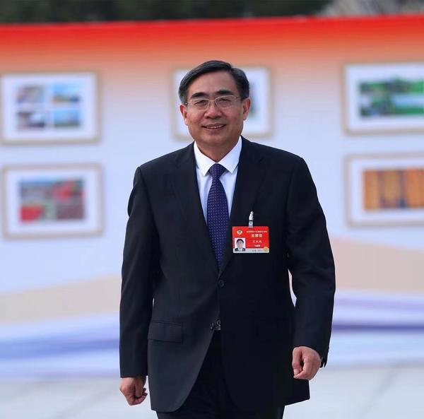 皇冠体育官方网站