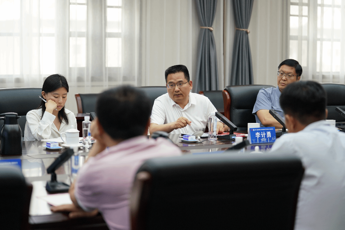 皇冠体育官方网站