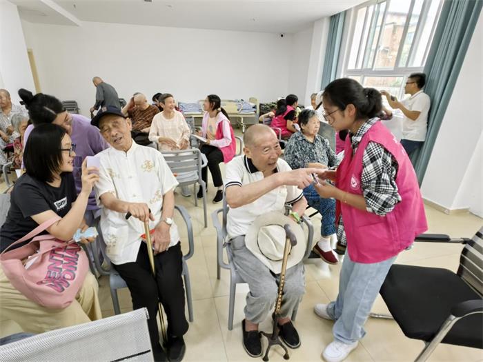 皇冠体育官方网站