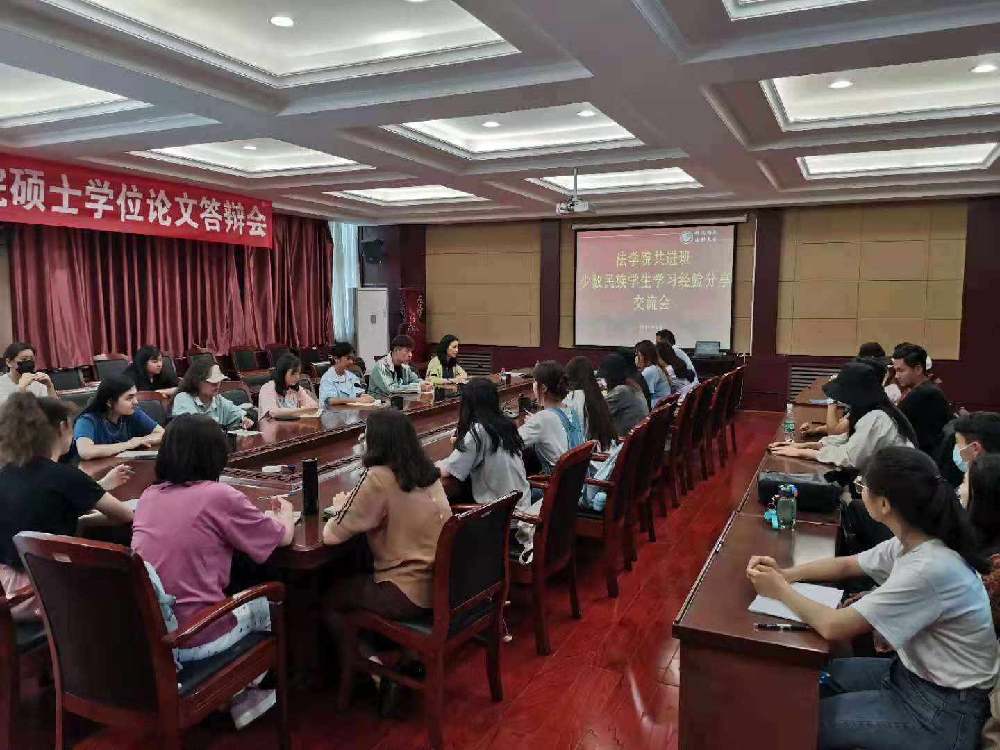 皇冠体育官方网站