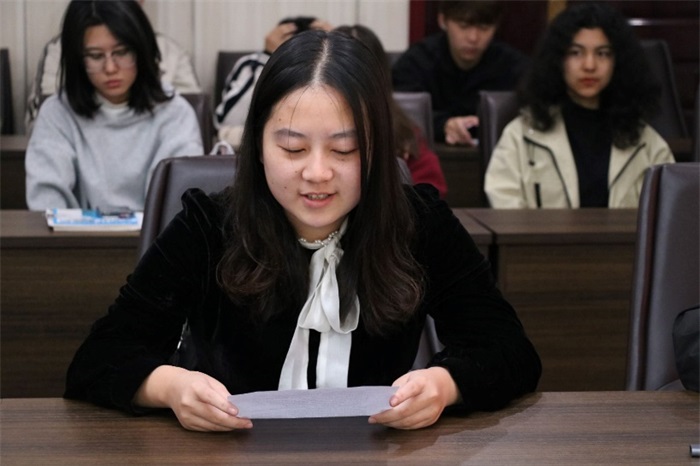 皇冠体育官方网站